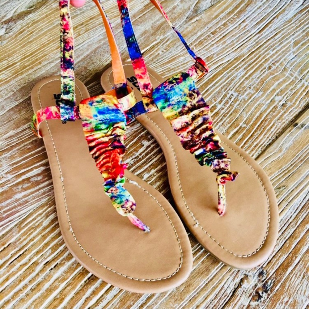 SODA sandals EUC